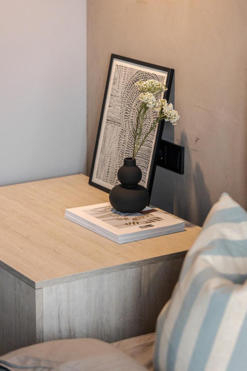 Avalon Time Apartment Λβιβ Εξωτερικό φωτογραφία