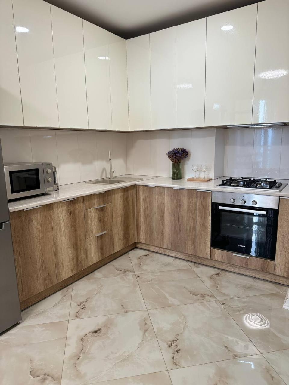 Avalon Time Apartment Λβιβ Εξωτερικό φωτογραφία